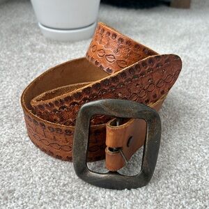 Vintage leather embossed belt with removable buckle XL XXL